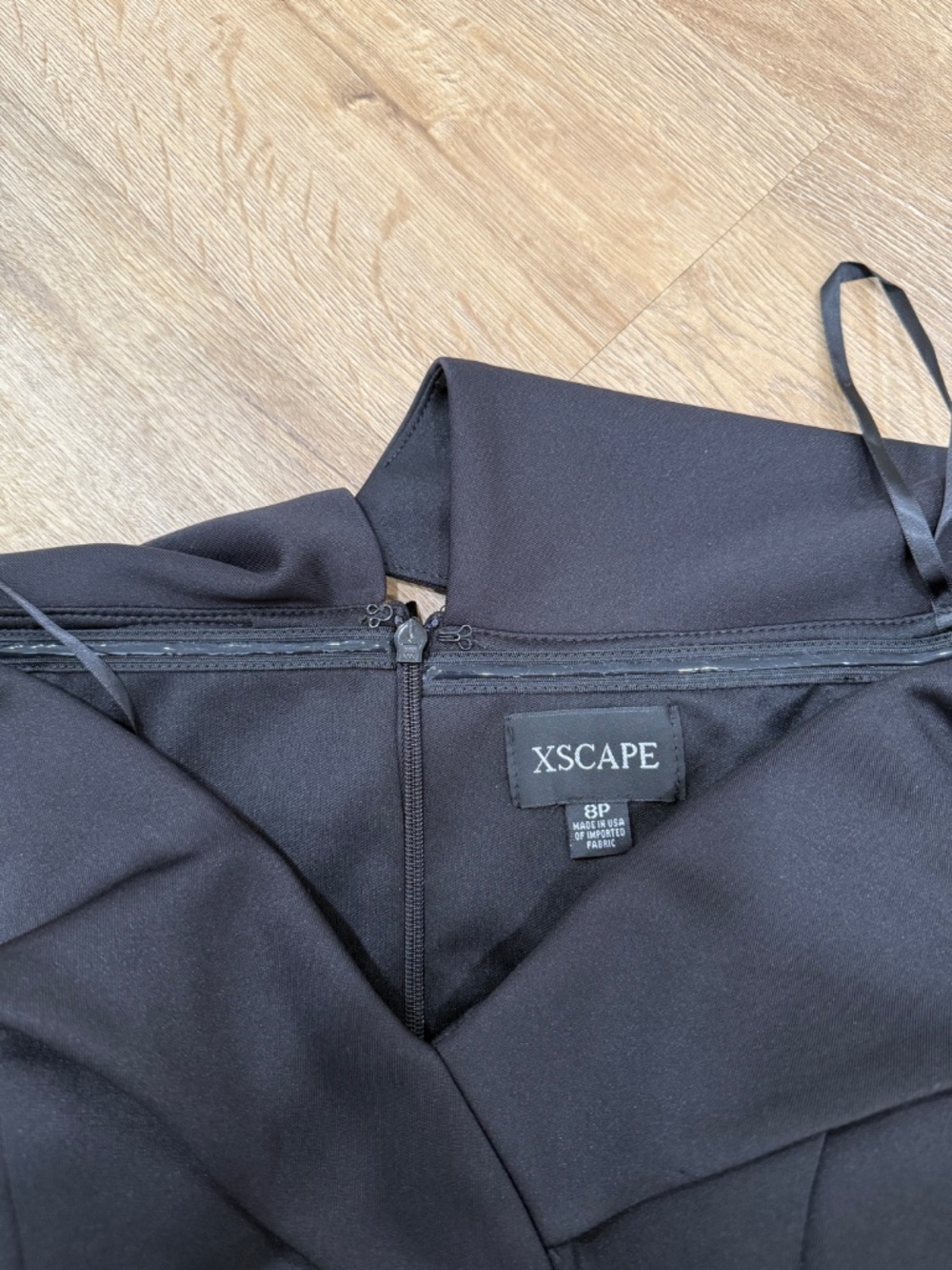 Xscape Women's Sz.8P Long Off-the-Shoulder Sweetheart Neckline Formal - Picture 8 of 15